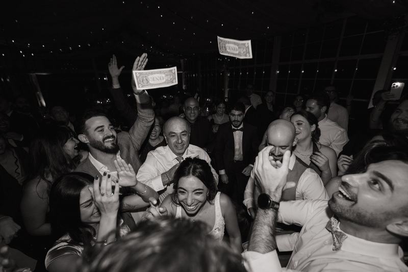 Couple doing choreographed dance at Cinco Farms Miami