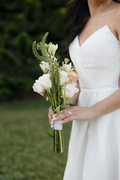 Close-up of bride’s veil flowing in wind at Cinco Farms Miami